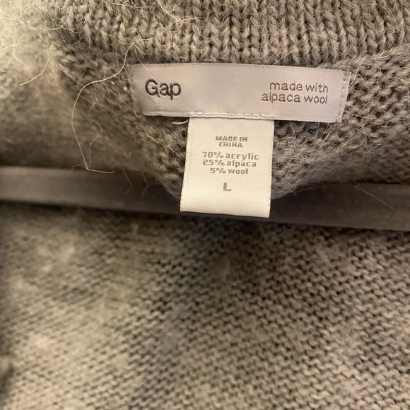 GAP Cardigan Sweater - Picture 3 of 3